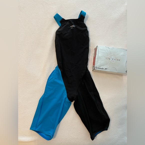 Speedo Swim Womens Lzr Racer Pro Recordbreaker Open Back Kneeskin W